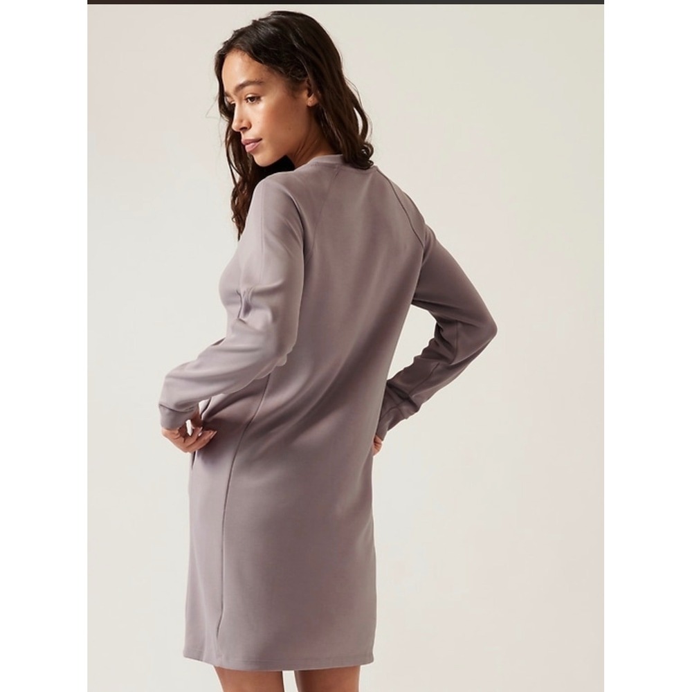 Athleta Seasoft Dress Medium Tall Grey V-Neck Long Sleeve Tunic Midi Pockets